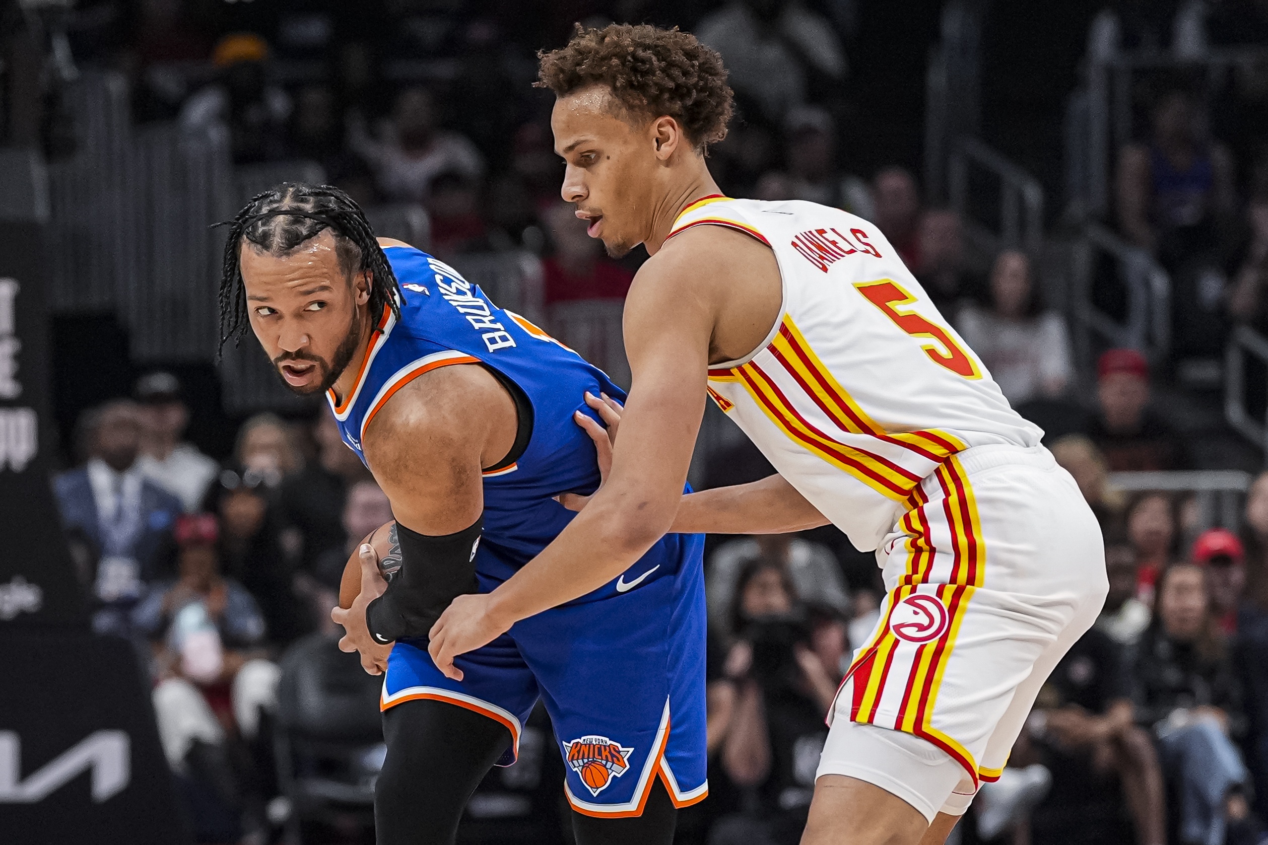 华体会体育-NBA彩经：尼克斯力擒老鹰拿下天王山 马刺轻取开拓者成功晋级